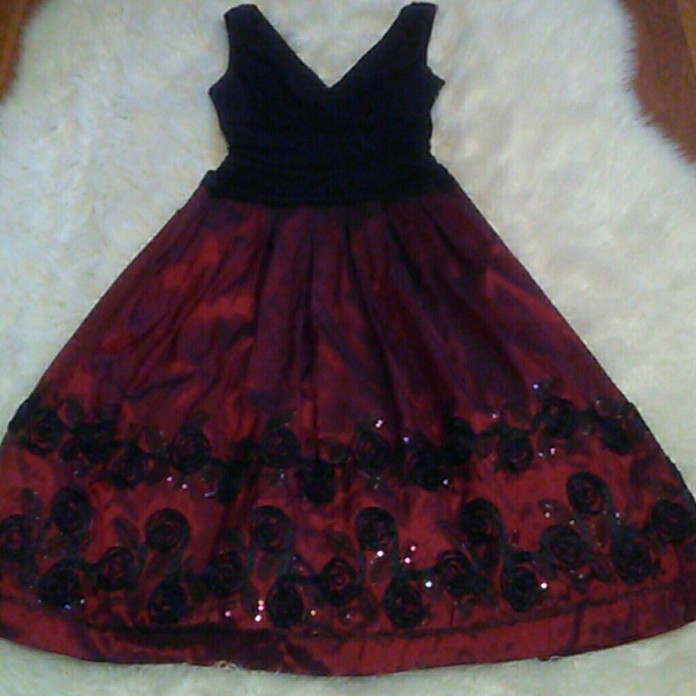 Woman dress burglary/black